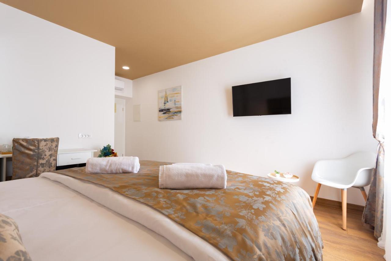 Luxury Rooms Fetivi Split Extérieur photo