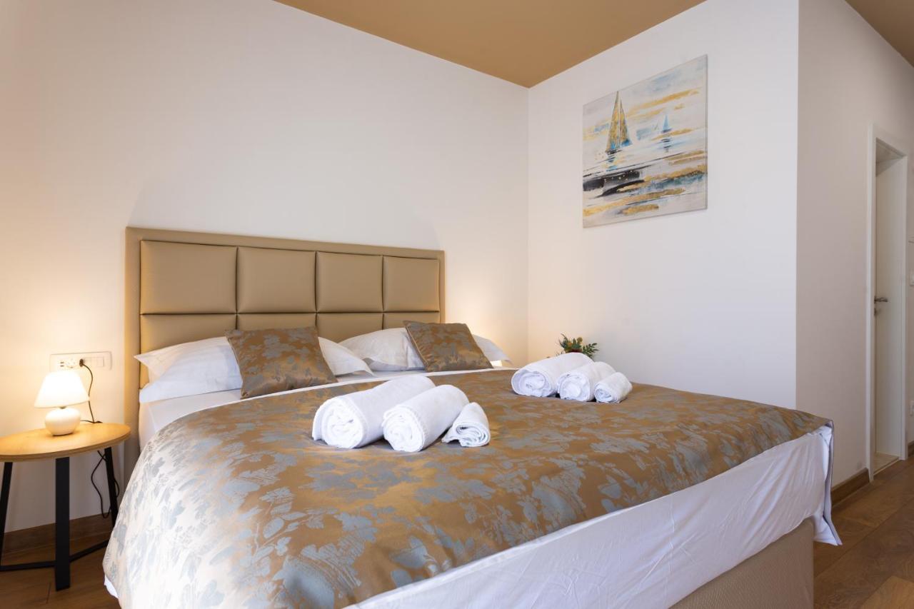 Luxury Rooms Fetivi Split Extérieur photo